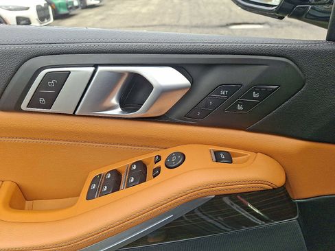 Used 2021 BMW X5 xDrive40i w/ M Sport Package image 13