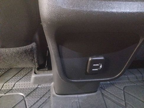 Used 2024 Chevrolet Equinox RS w/ LPO, Floor Liner Package FWD image 13