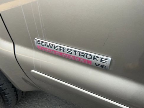 Used 2006 Ford F250 XLT image 8