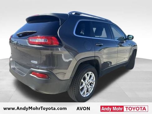 Used 2016 Jeep Cherokee Latitude w/ Comfort/Convenience Group AWD/4WD image 8
