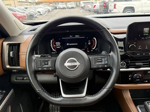 Used 2023 Nissan Pathfinder Platinum AWD/4WD image 42