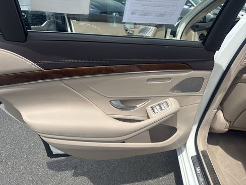 Used 2015 Mercedes-Benz S 550 4MATIC Sedan image 35
