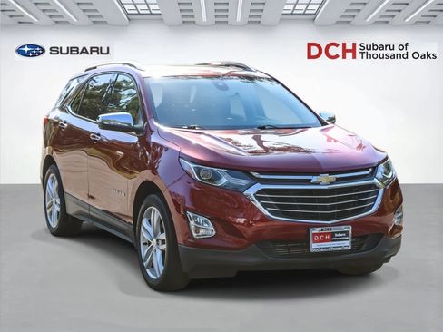 Used 2018 Chevrolet Equinox Premier FWD image 3