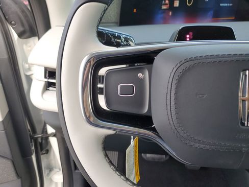 New 2025 Lincoln Navigator L Reserve AWD/4WD image 26