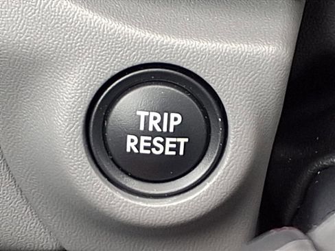 Certified 2025 Subaru Outback Premium image 18