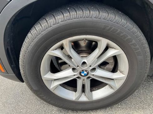 Used 2021 BMW X3 sDrive30i RWD image 3