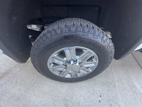 Used 2024 Chevrolet Silverado 2500 High Country w/ High Country Premium Package image 43