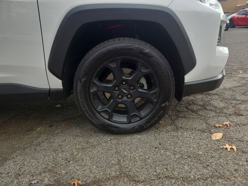 Used 2021 Toyota RAV4 TRD Off-Road image 13