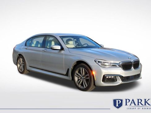 Used 2018 BMW 750i xDrive image 1