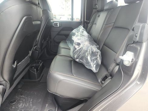 New 2026 Jeep Gladiator Sport AWD/4WD image 20