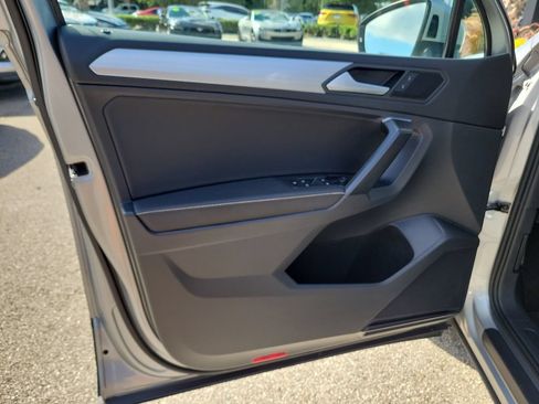 Used 2022 Volkswagen Tiguan S FWD image 19