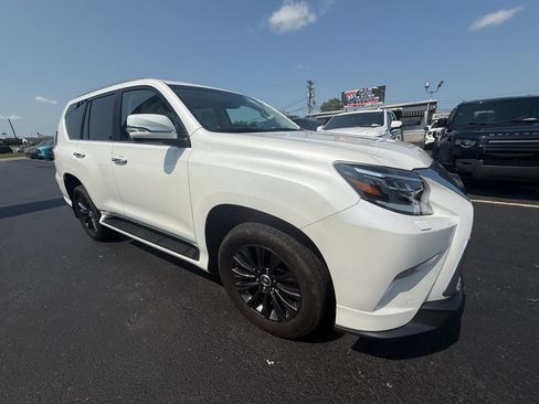 Used 2023 Lexus GX 460 Premium w/ Accessory Package AWD/4WD image 1