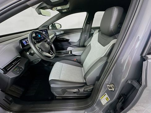 Used 2023 Volkswagen ID.4 Pro image 13