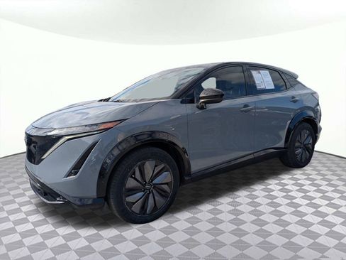 Used 2023 Nissan Ariya AWD image 7
