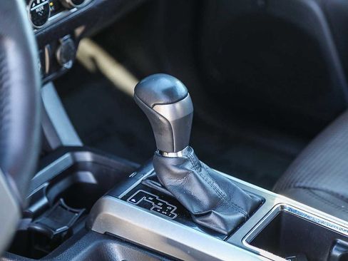 Used 2017 Toyota Tacoma Limited image 20