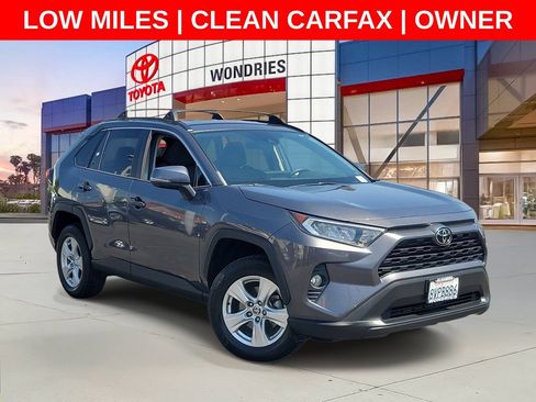 Used 2021 Toyota RAV4 XLE w/ Carpet Mat Package (TMS) FWD image 1