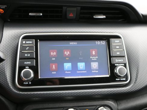 Used 2023 Nissan Kicks S FWD image 19