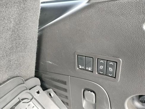 Used 2018 Chevrolet Tahoe Premier image 14