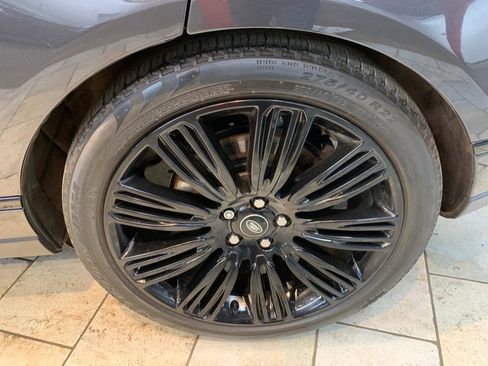 Used 2022 Land Rover Range Rover Westminster Edition image 11