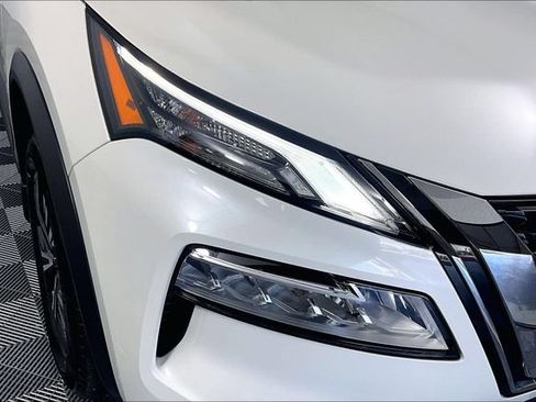 Used 2023 Nissan Rogue SV AWD/4WD image 27