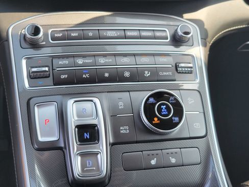 Used 2021 Hyundai Santa Fe SEL w/ Convenience + Premium Package image 16