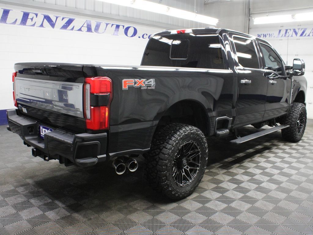 Used 2023 Ford F250 Platinum AWD/4WD image 6