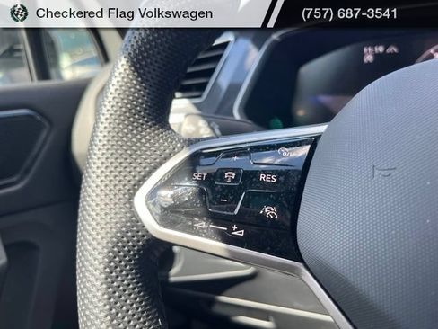 Used 2024 Volkswagen Tiguan SE R-Line AWD/4WD image 37