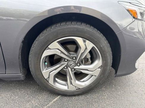 Used 2020 Honda Accord EX image 21