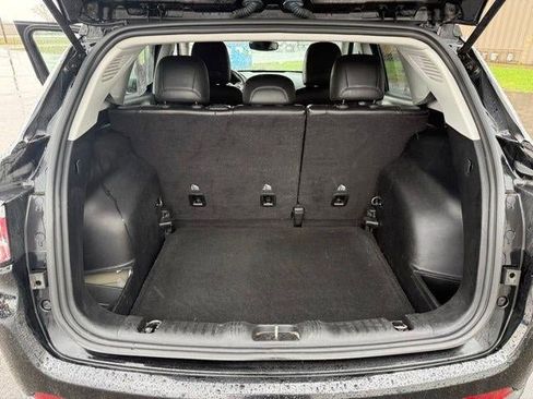 Used 2018 Jeep Compass Limited image 15