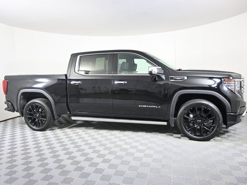 Used 2023 GMC Sierra 1500 Denali w/ Denali Reserve Package image 9