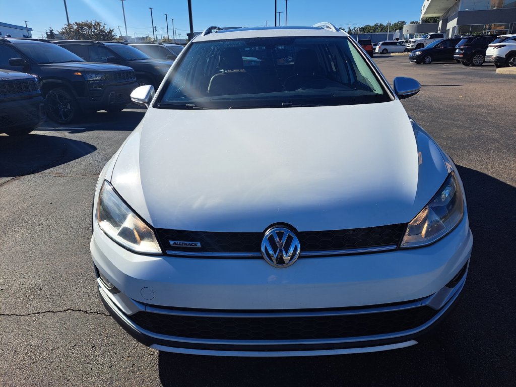 Used 2017 Volkswagen Golf Alltrack SE AWD/4WD image 8