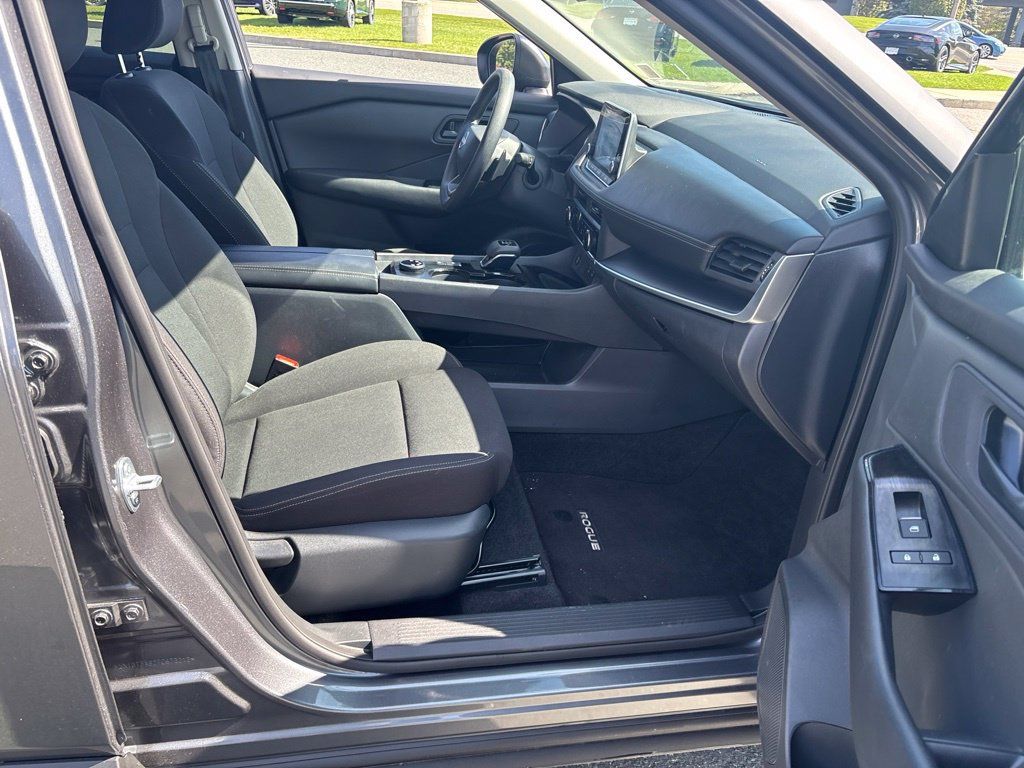 Certified 2026 Nissan Rogue S AWD/4WD image 30