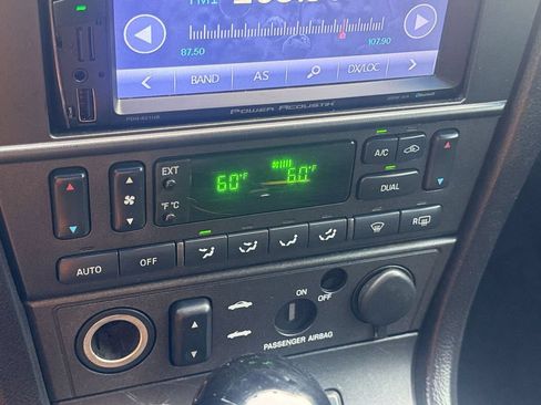 Used 2003 Ford Thunderbird RWD image 18