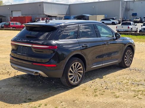 Used 2023 Lincoln Corsair Reserve w/ Equipment Group 201A image 10