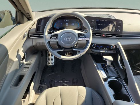 New 2026 Hyundai Elantra SEL Sport image 10