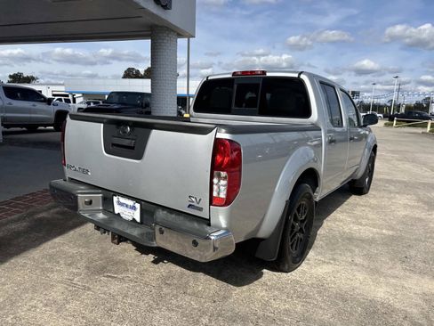 Used 2019 Nissan Frontier SV w/ Value Truck Package image 7