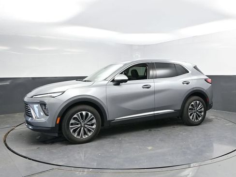 Used 2024 Buick Envision Preferred AWD/4WD image 8