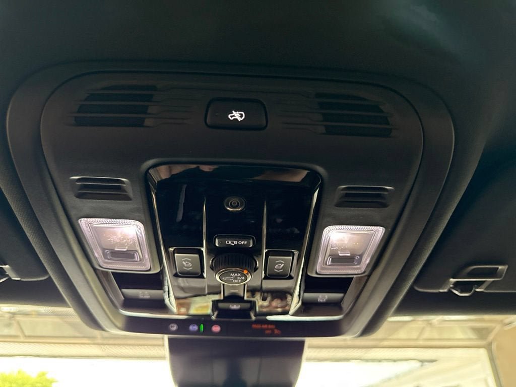 New 2026 GMC Yukon XL Denali Ultimate AWD/4WD image 40