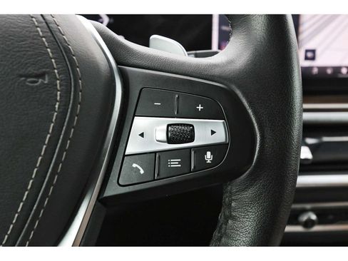 Used 2025 BMW X5 xDrive40i AWD/4WD image 16
