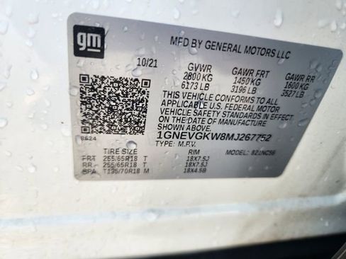 Used 2021 Chevrolet Traverse LT image 8