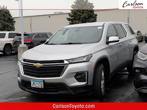 Used 2022 Chevrolet Traverse LS AWD/4WD image 1