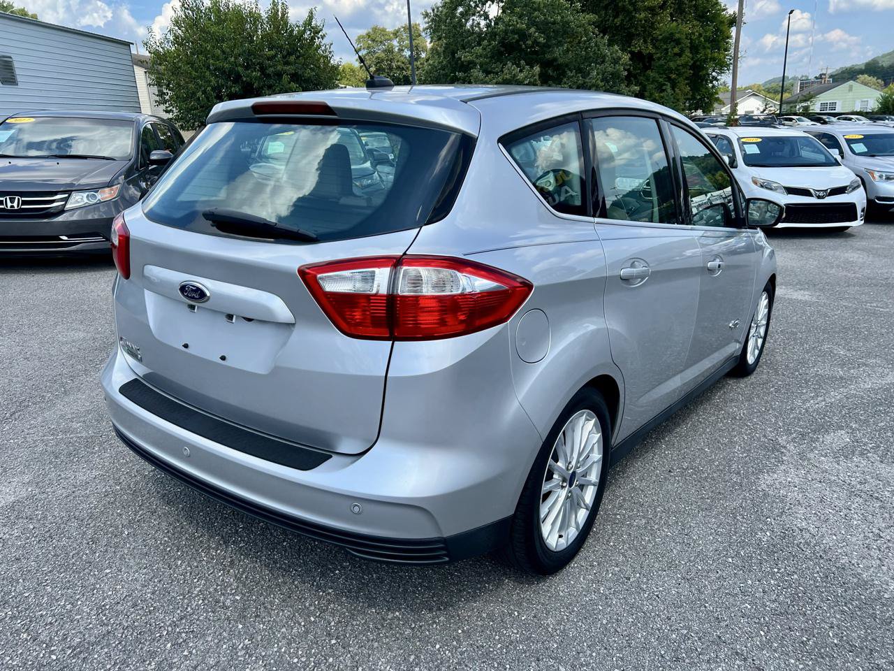Used 2015 Ford C-MAX Energi SEL w/ Equipment Group 302A FWD image 7