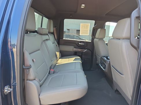 Used 2021 Chevrolet Silverado 2500 LTZ AWD/4WD image 15