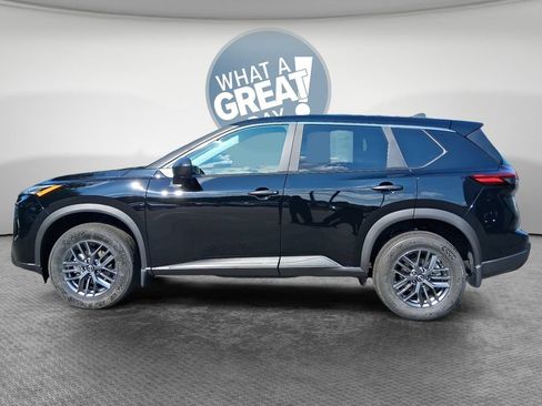 Used 2026 Nissan Rogue S FWD image 7