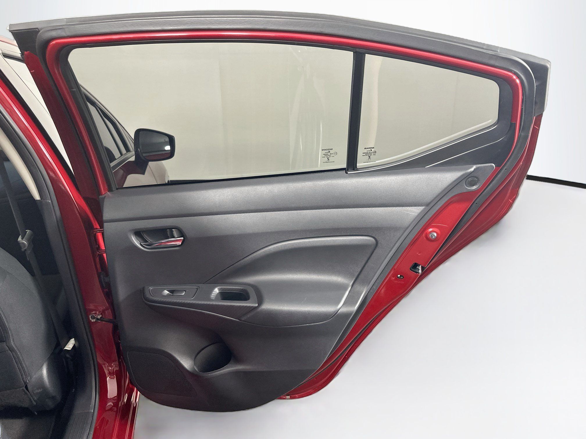 Used 2025 Nissan Versa SV FWD image 28