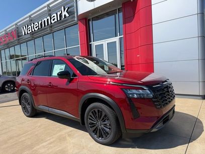 New 2026 Nissan Pathfinder SL w/ SL Premium Package