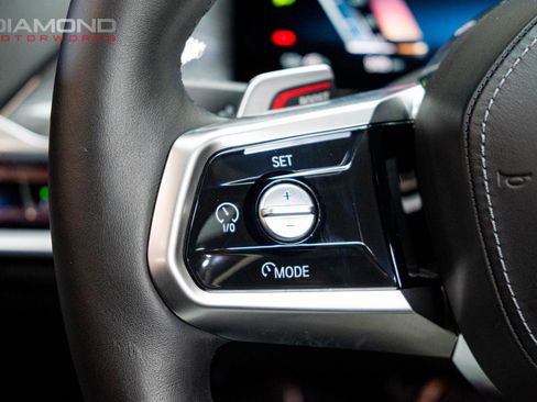 Used 2023 BMW i7 xDrive60 image 85