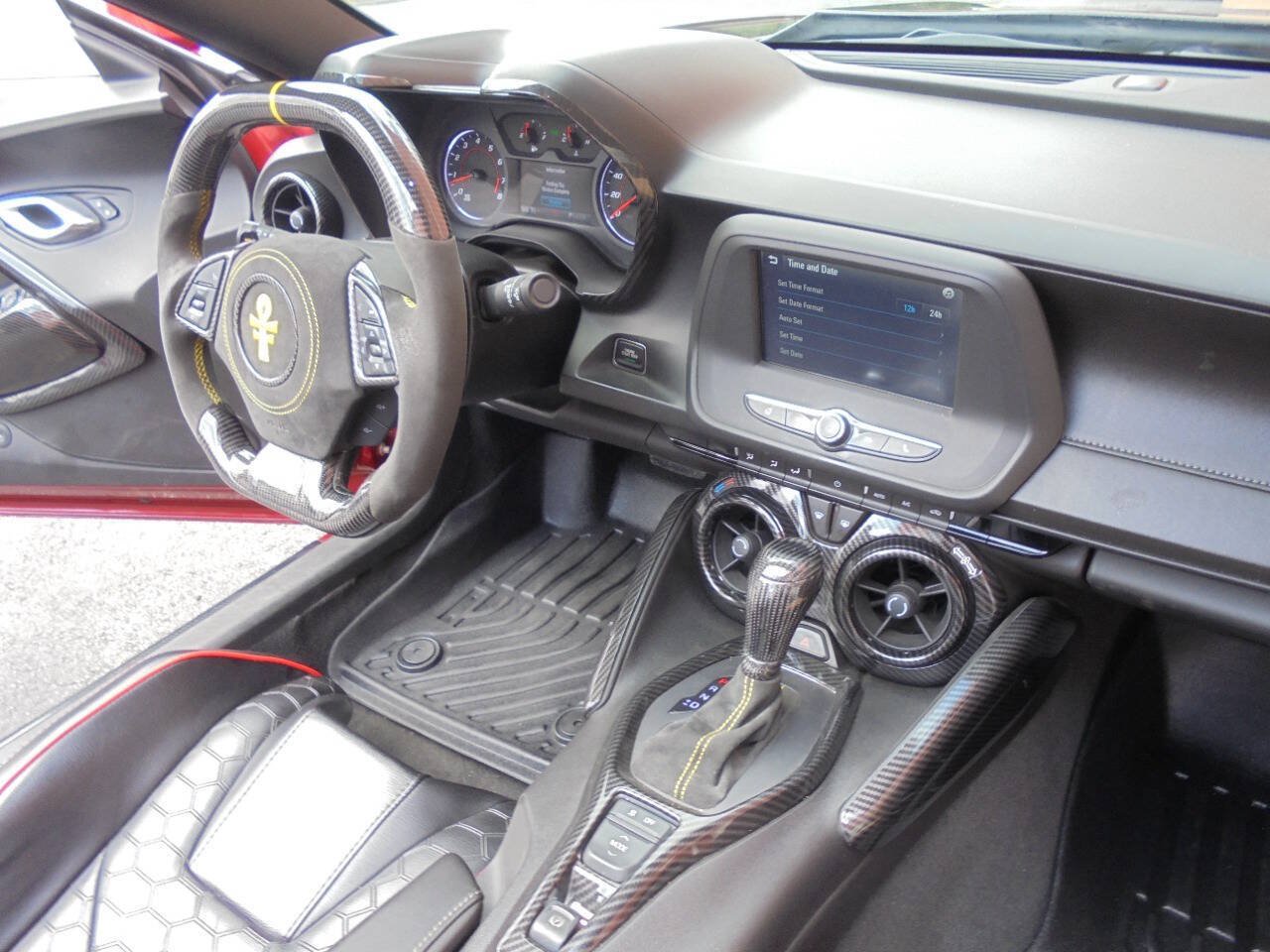 Used 2017 Chevrolet Camaro LT RWD image 9