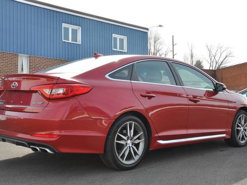 Used 2017 Hyundai Sonata Sport 2.0T FWD image 6