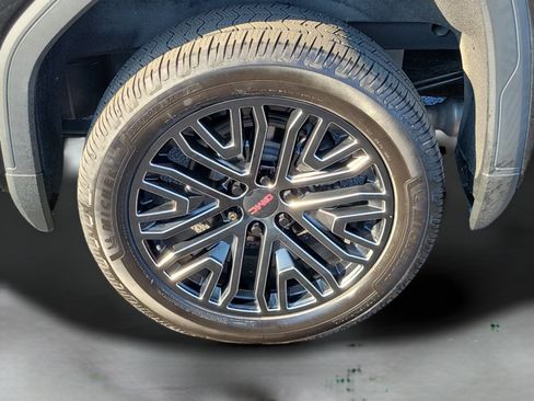 Used 2022 GMC Sierra 1500 Denali AWD/4WD image 8
